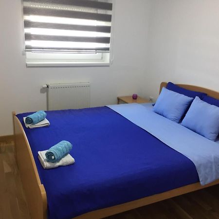 Apartman Tami โดโบย ภายนอก รูปภาพ