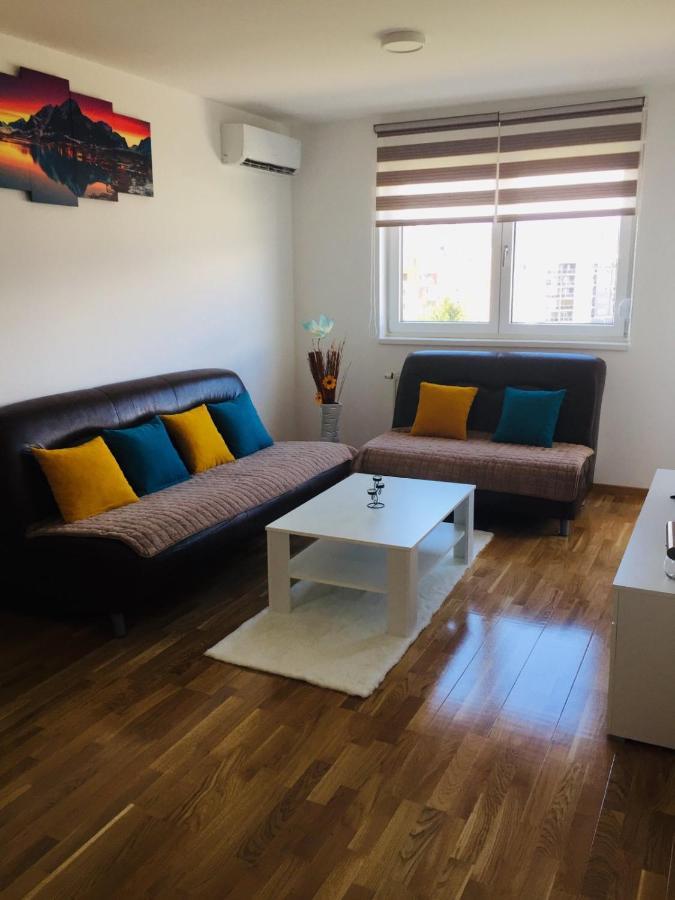 Apartman Tami โดโบย ภายนอก รูปภาพ